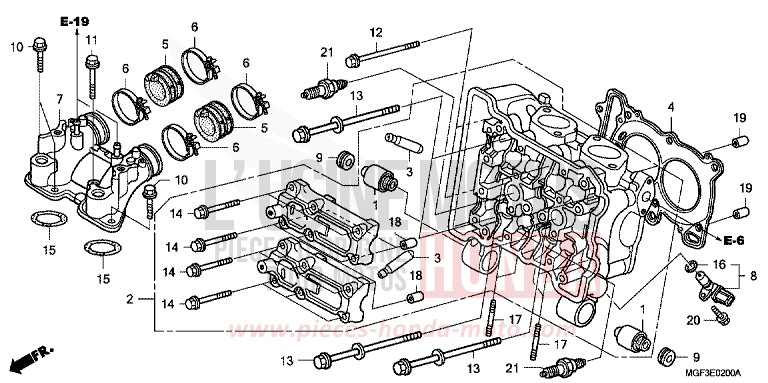 CULASSE de SILVER WING SWORD SILVER METALLIC (NHA95) de 2011